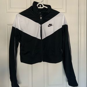 Nike Sportswear Women’s Heritage Track Jacket Crop